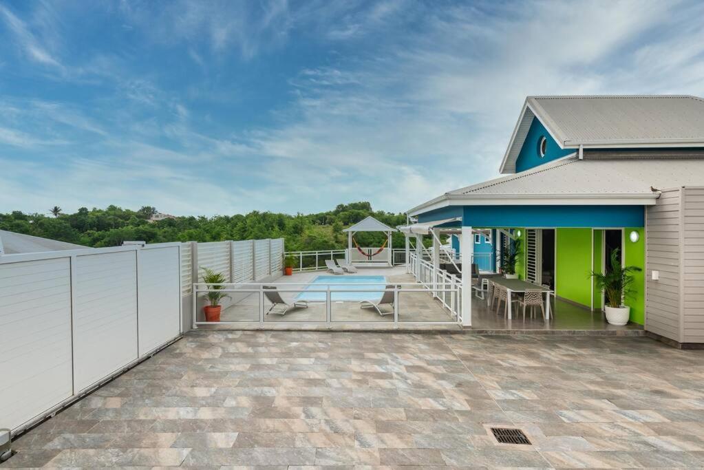 Villa De Standing Avec Piscine Au Gosier 哥西尔 外观 照片
