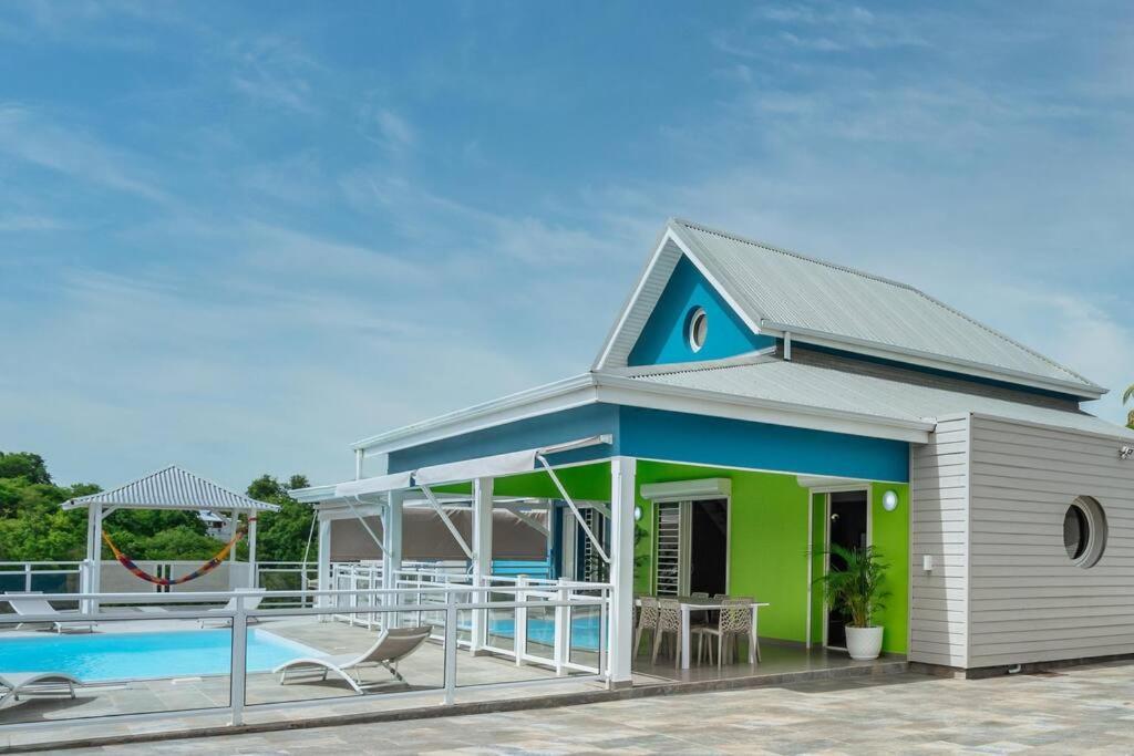 Villa De Standing Avec Piscine Au Gosier 哥西尔 外观 照片